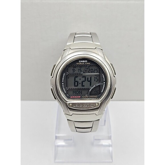 Casio Wave Ceptor Radio Controlled Digital Watch Alarm World Time New Battery - Picture 1 of 12